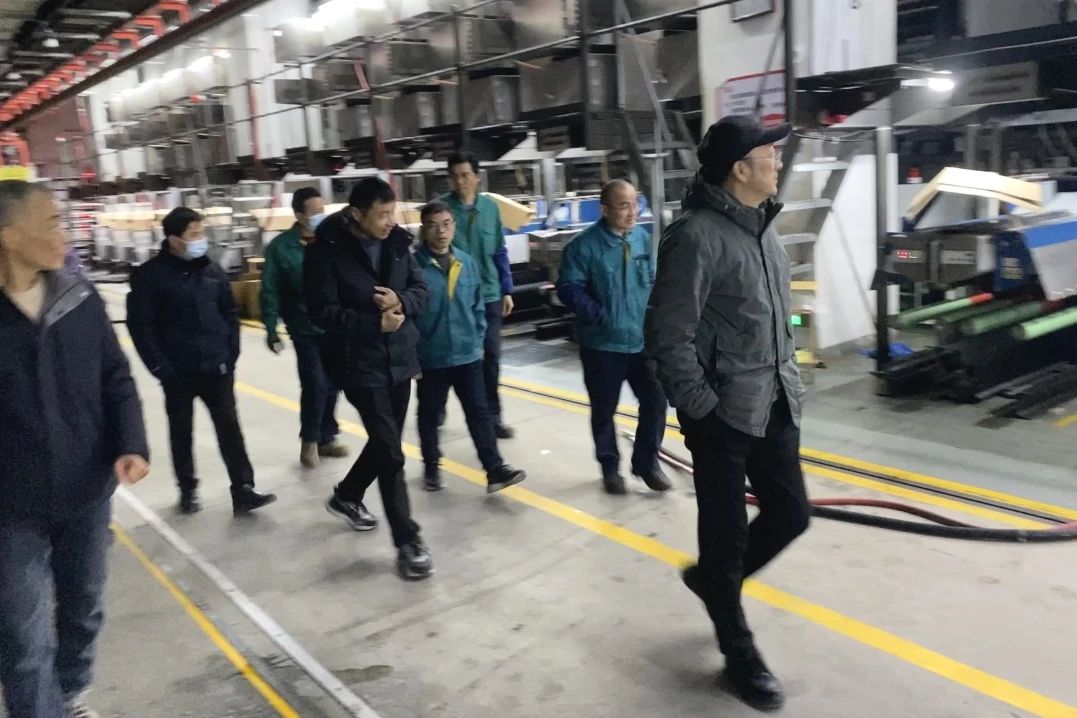 Changshu Polyester dia mitarika fisafoana fiarovana alohan'ny hamerenany ny asa